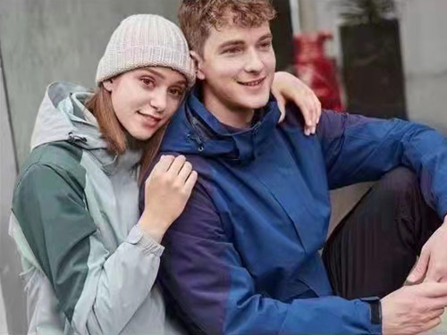 衣柜里全是商務男士襯衣？兩種衣服教你告別白襯衫。